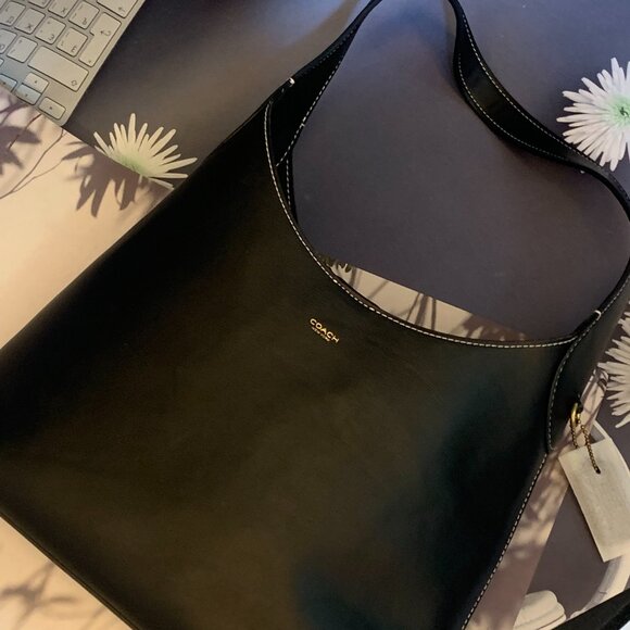 Chic Coach Brooklyn 28 Shoulder Bag in Jet Black🥳🥳🥳 - Picture 1 of 4